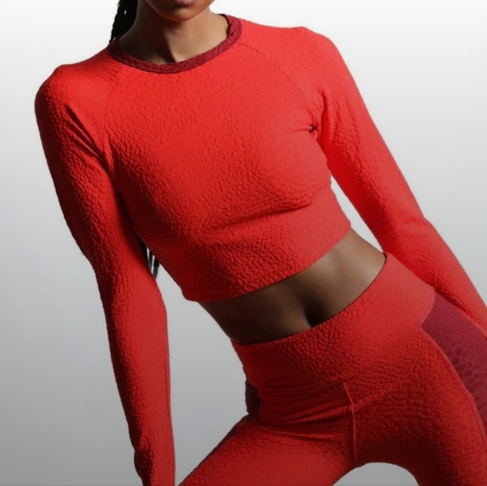 Twenty Montreal Caiman Crocodile 3D Activewear Crop Top in Oxyfire/Intense Rust